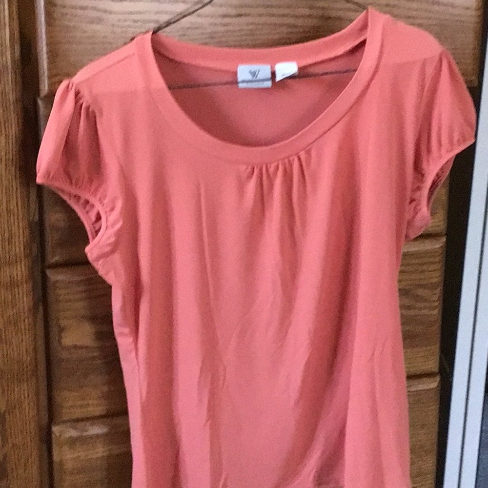 Short sleeve top